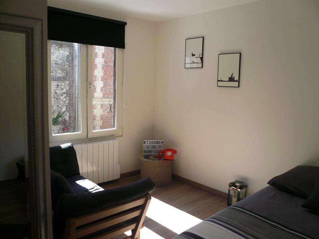 L Appart De La Place Ste Catherine 옹플뢰르 외부 사진